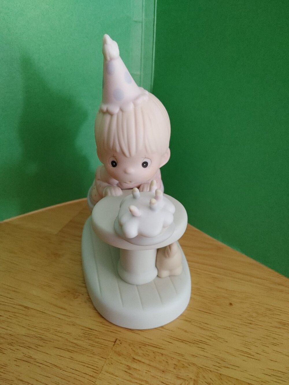 Precious Moments Happy Birthday Figurine - Picture 7 of 9